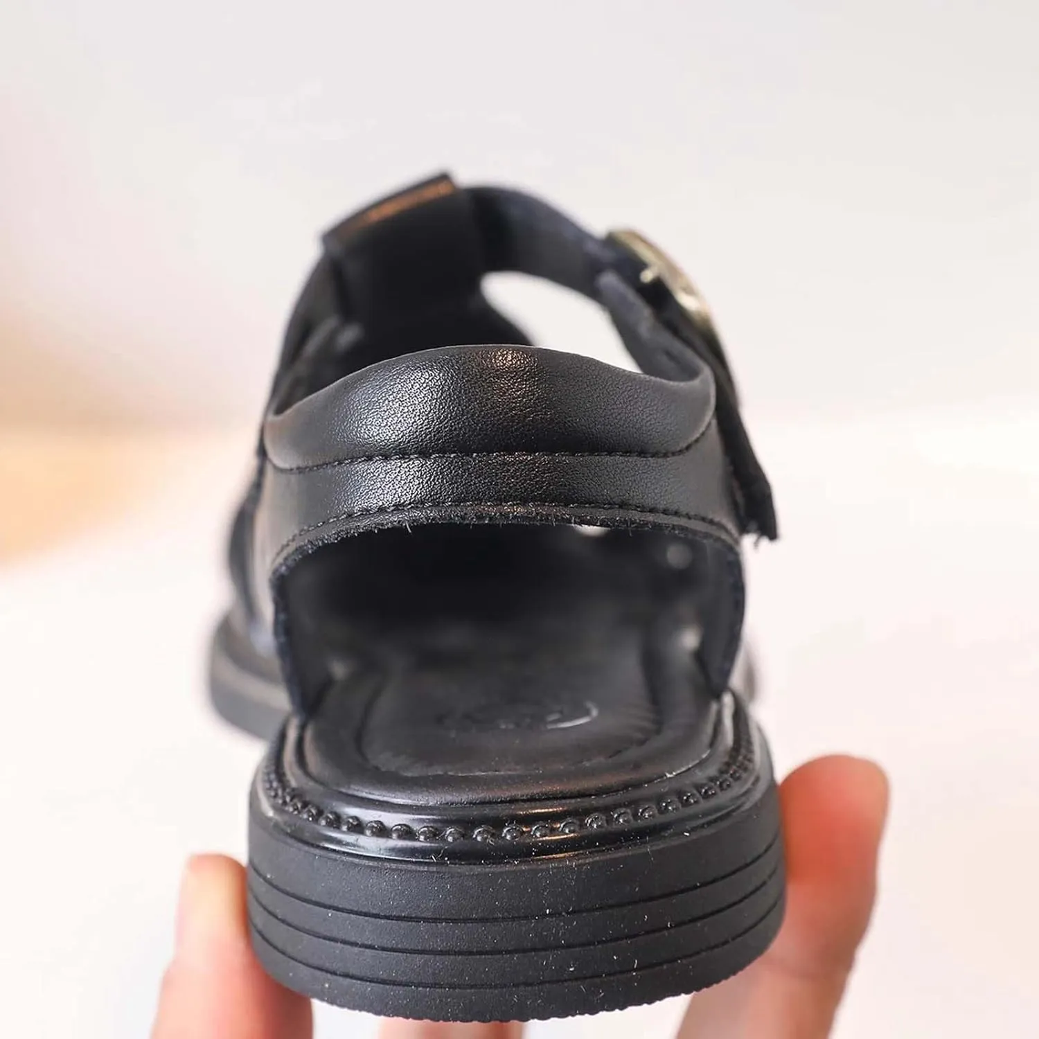 Girls Summer Sandals Casual Dress Shoes for Toddler Comfortable Lightweight Beach Fisherman Sandals