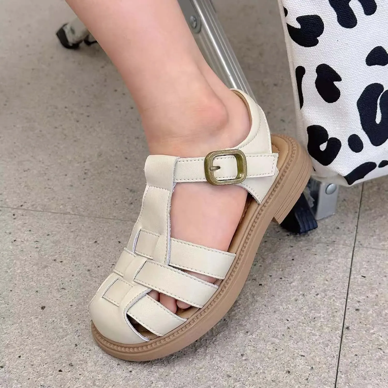 Girls Summer Sandals Casual Dress Shoes for Toddler Comfortable Lightweight Beach Fisherman Sandals