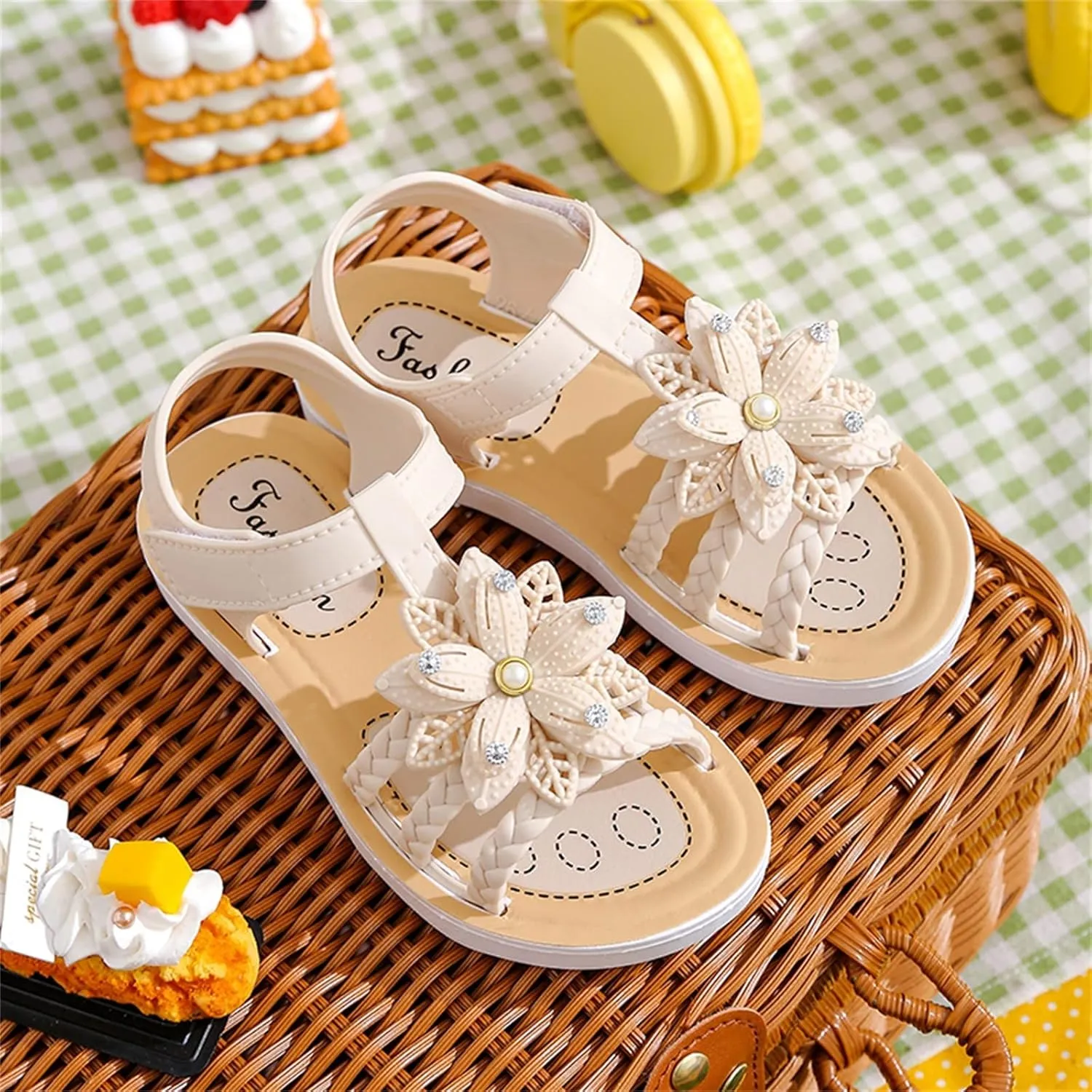 Kids Girls Soft Sole Flower Sandals Summer Open Toe Lightweight Comfortable Anti Slip Holiday Vacation Casual Shoes