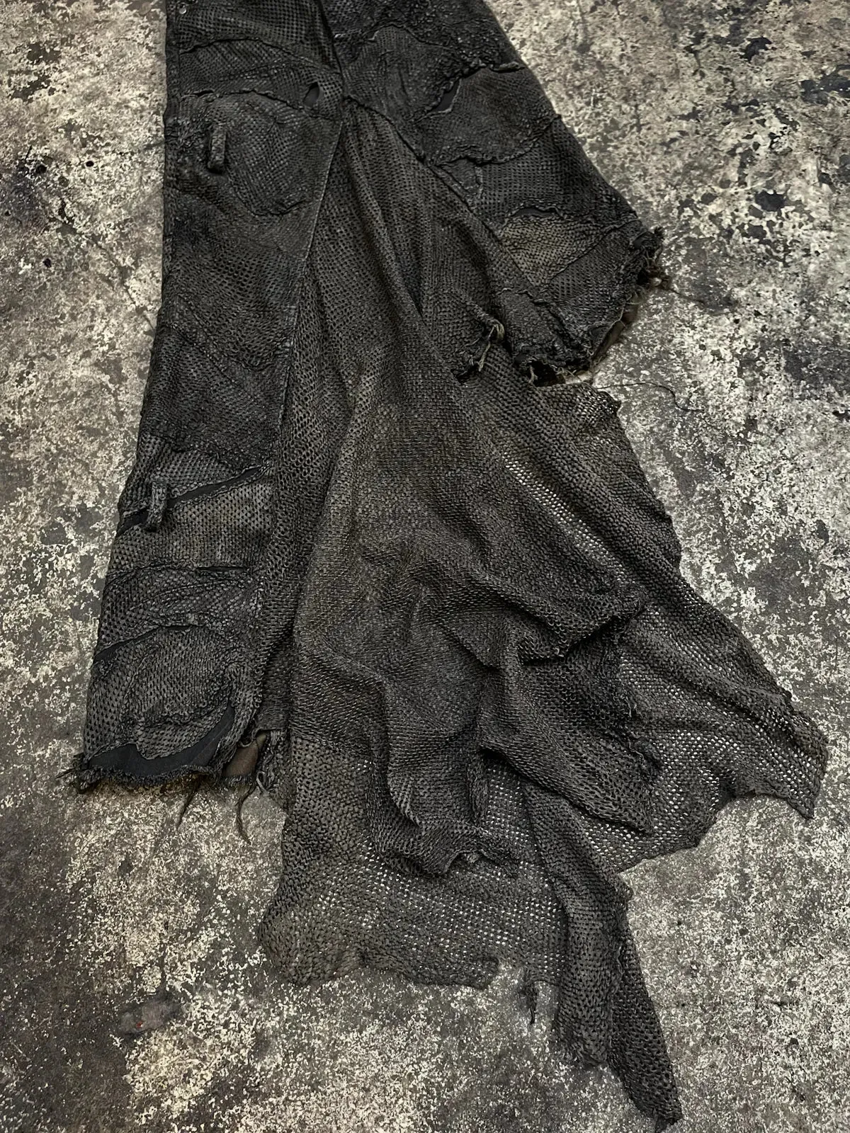 SKIRT LAYERED LEATHER PERFORATED MAXIMUS