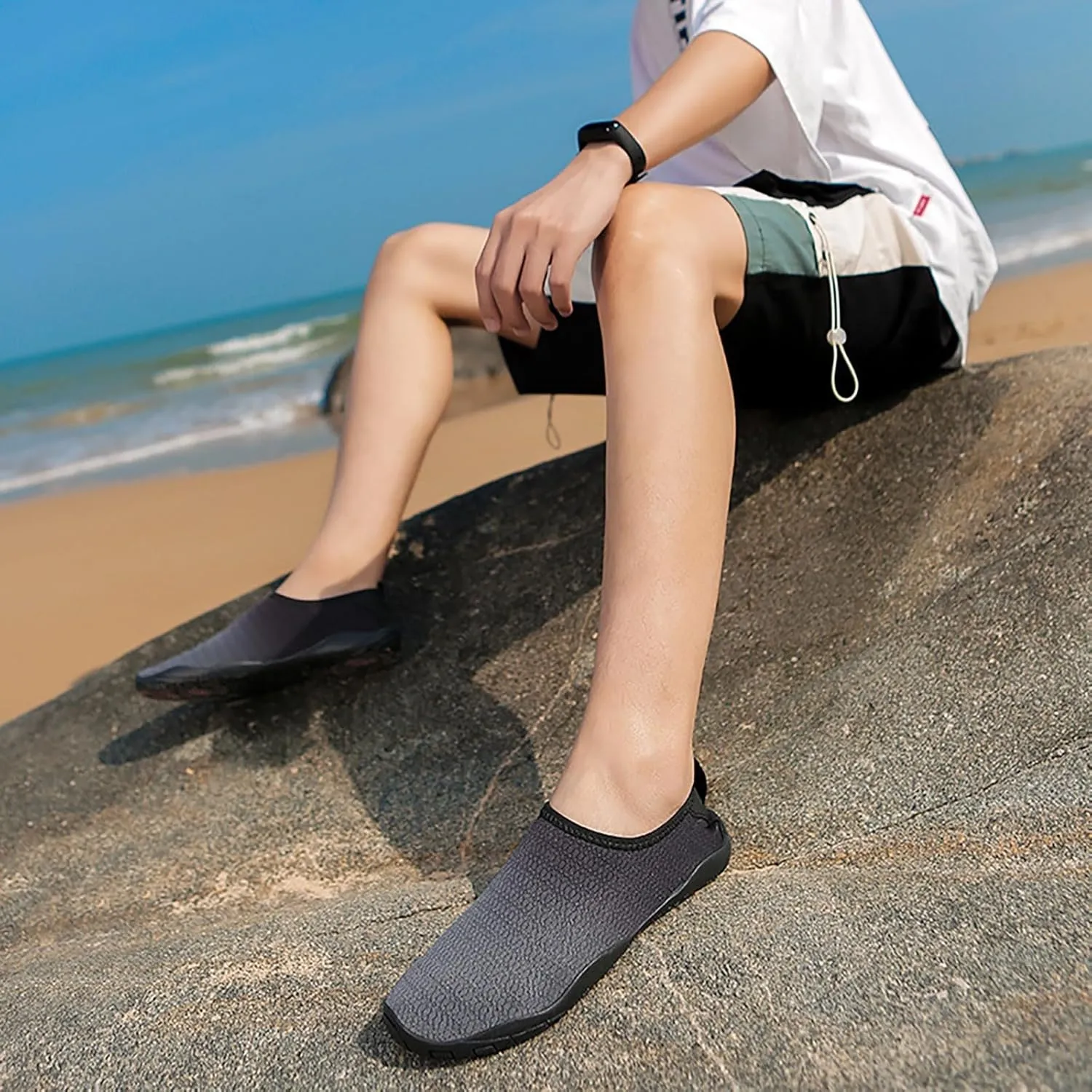 Water Shoes Men Wide Toe Box Quick Drying Slip On Barefoot for Pool Beach Surf Walk Water Yoga