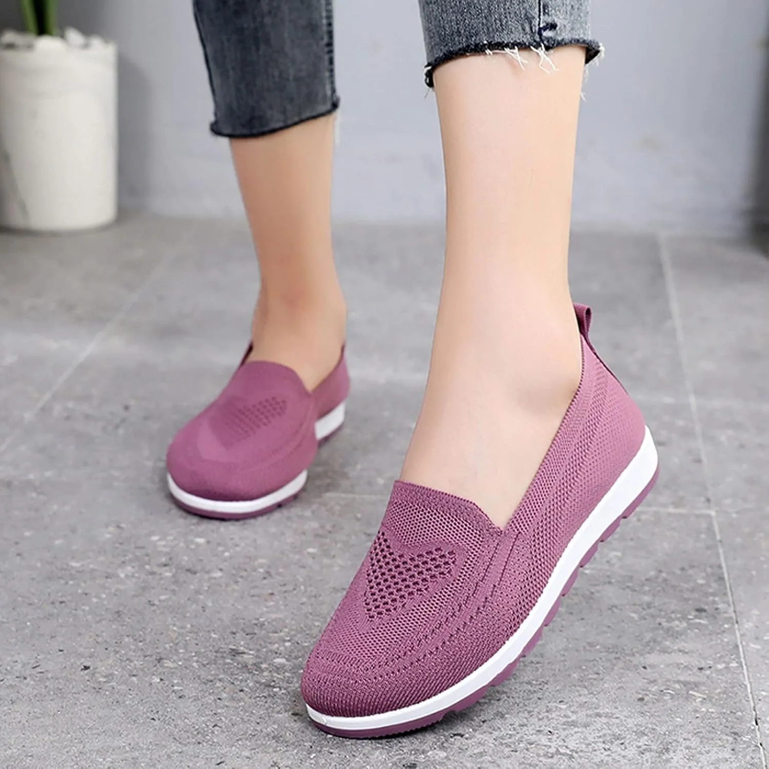 Women Breathable Mesh Slip On Shoes Casual Comfortable Walking Sneakers Lightweight Flats Non Slip Loafers