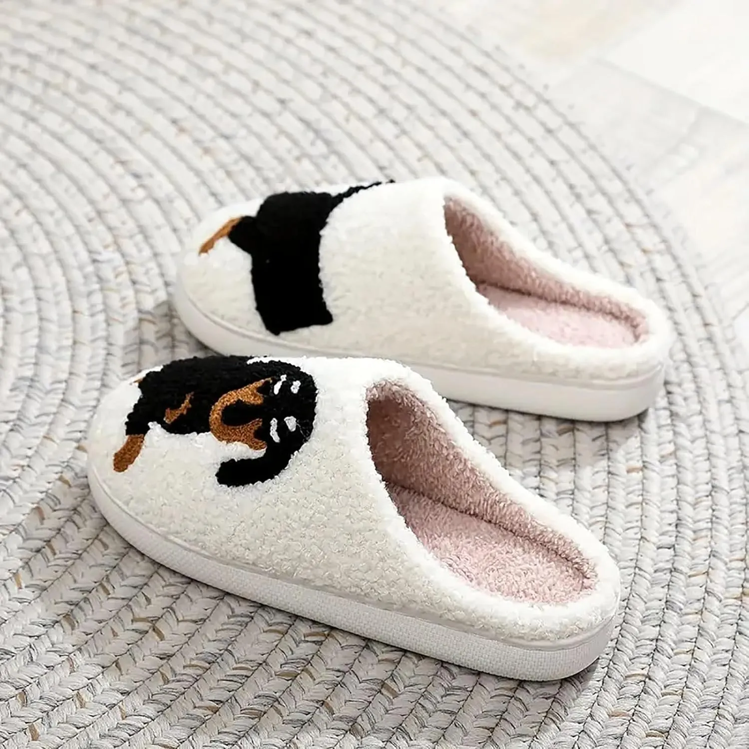 Women's Men's Cute Frog Slippers Fuzzy Memory Foam Kawaii Cartoon Animal Slippers Winter Warm Fluffy Shoes