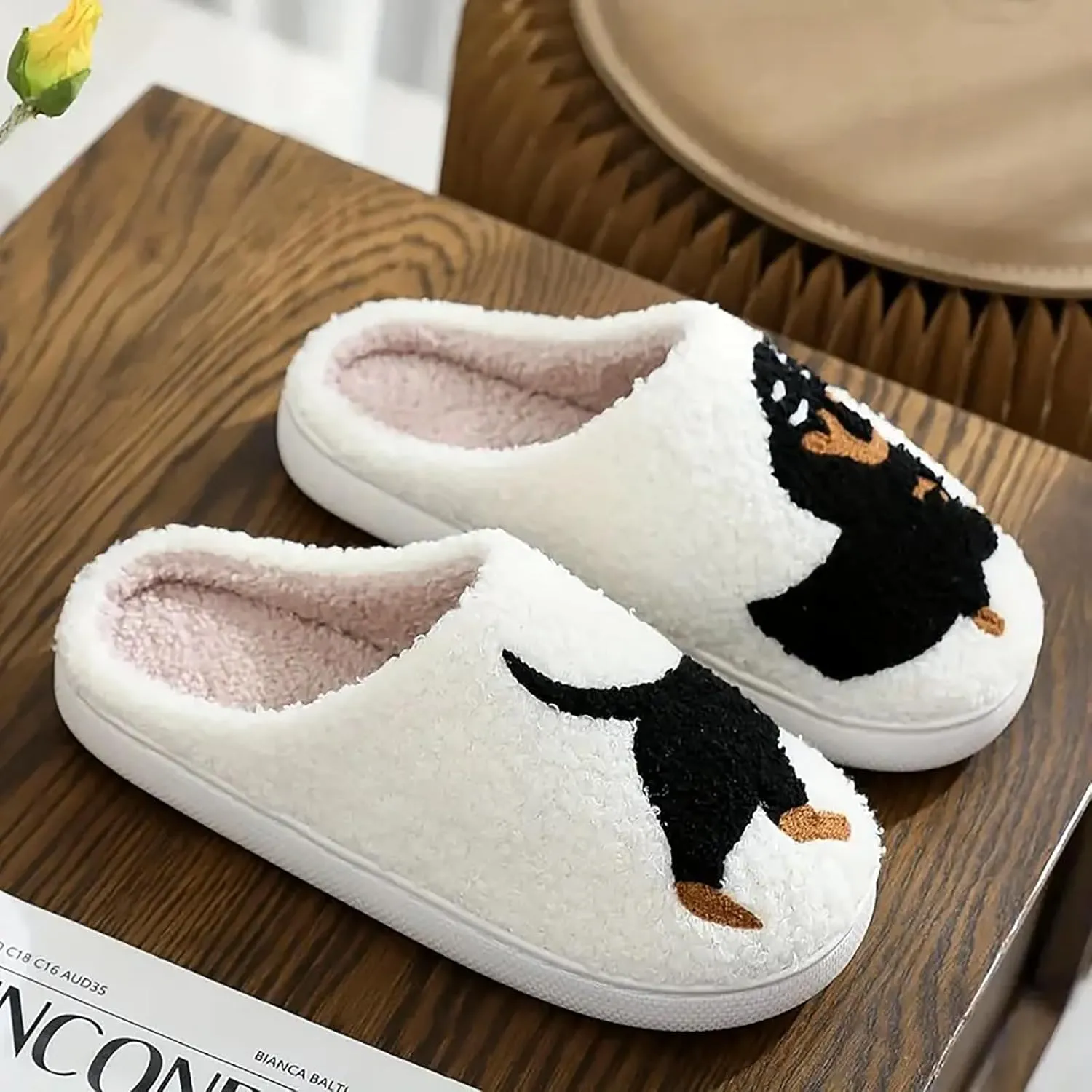 Women's Men's Cute Frog Slippers Fuzzy Memory Foam Kawaii Cartoon Animal Slippers Winter Warm Fluffy Shoes